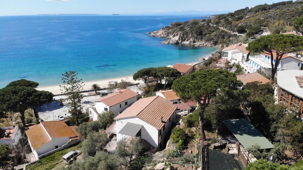 Appartamenti Cavoli - Vista Mare Con Terrazze, Clima E Posti Auto Spiaggia di Cavoli Kültér fotó